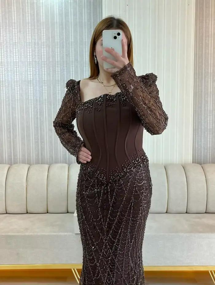Robes de bal longues à manches longues marron, dentelle et perles, Arabie Saoudite, Dubaï, robe de soirée, robe de soirée du Moyen-Orient, sur mesure