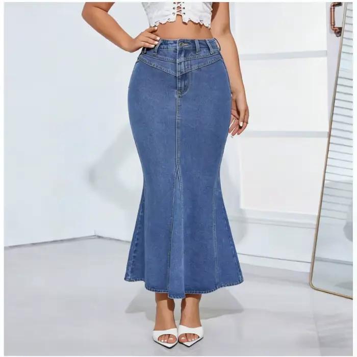Jupe longue en denim bleu à volants