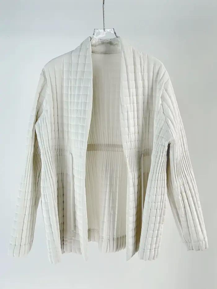 Ensemble manteau et jupe plissée noir et blanc