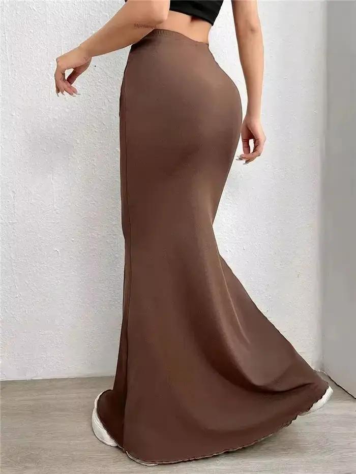 Jupe sirène froncée noire élégante