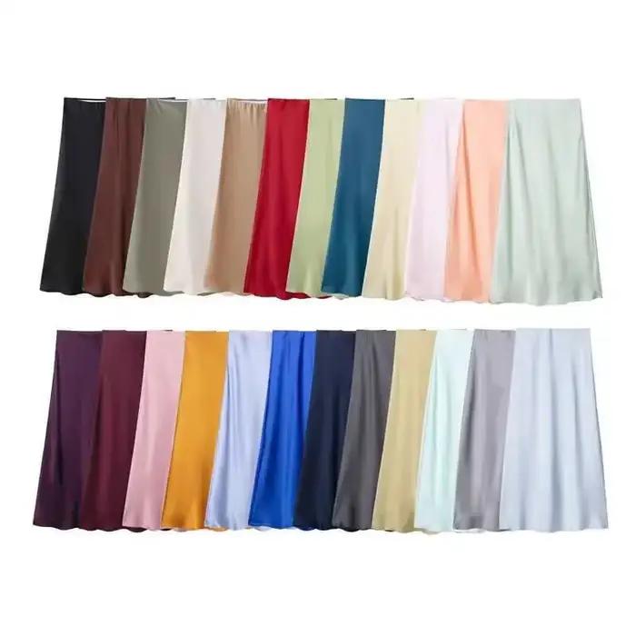 Jupe élégante taille haute en satin de soie