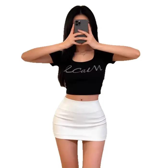 Jupe mini moulante blanche pour femme