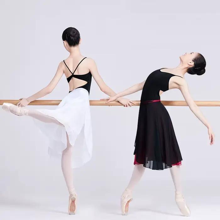 Femmes mi-longue jupe de Ballet Wrap
