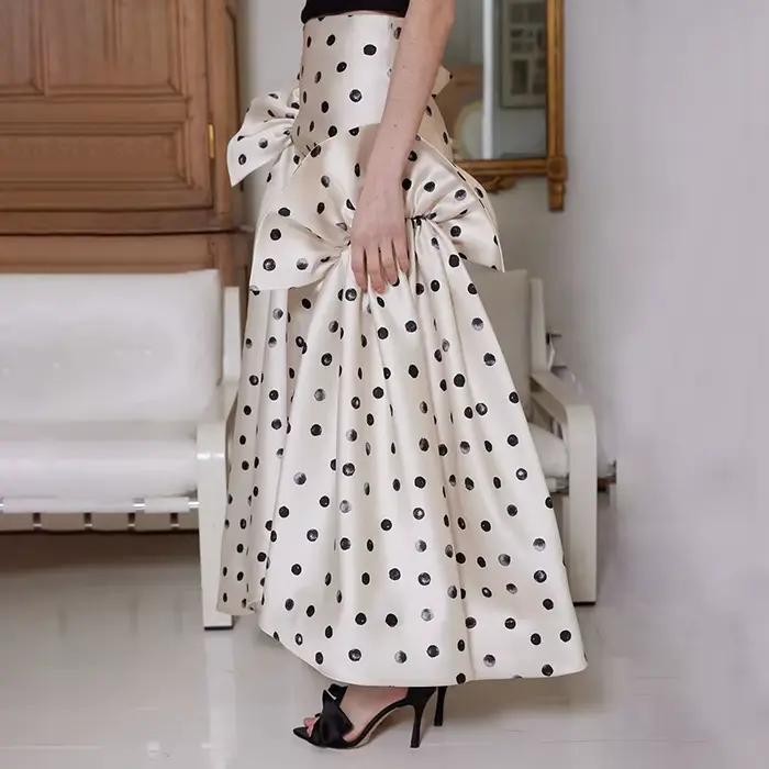 Jupe buste pour femmes nouvelle robe longue plissée à pois noirs high street élégante pour femmes toutes les saisons polyester mi-mollet