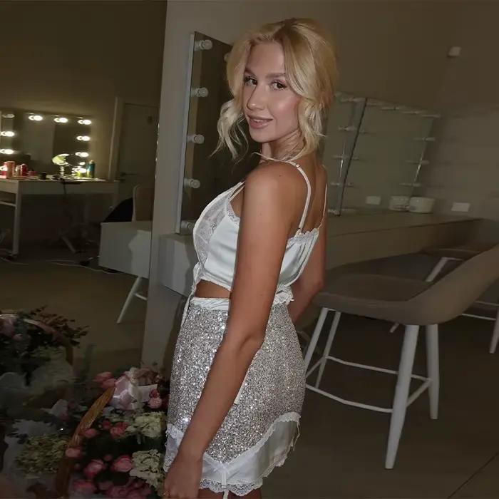 Ensemble haut et jupe en dentelle pour femme