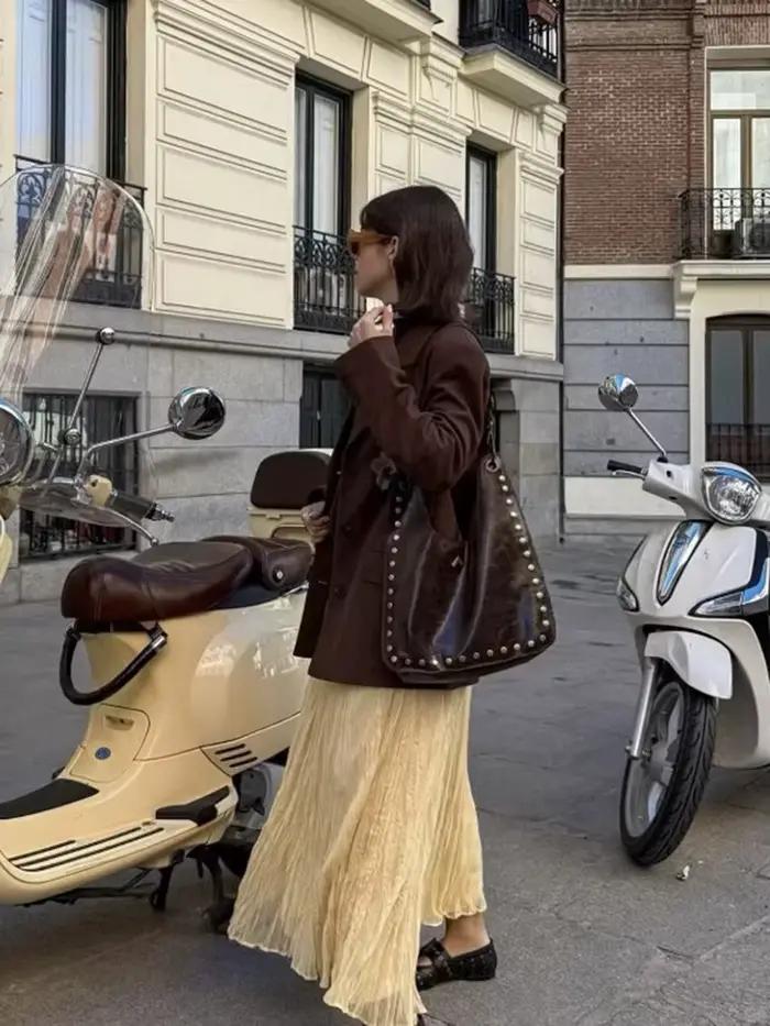 Couleur unie plis jupe longue femmes été nouvelle taille haute élastique Chic élégant a-ligne Faldas Streetwear mode