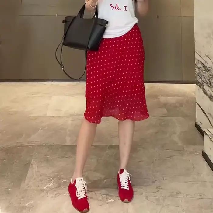 Jupe drapée rouge à taille élastique pour femme