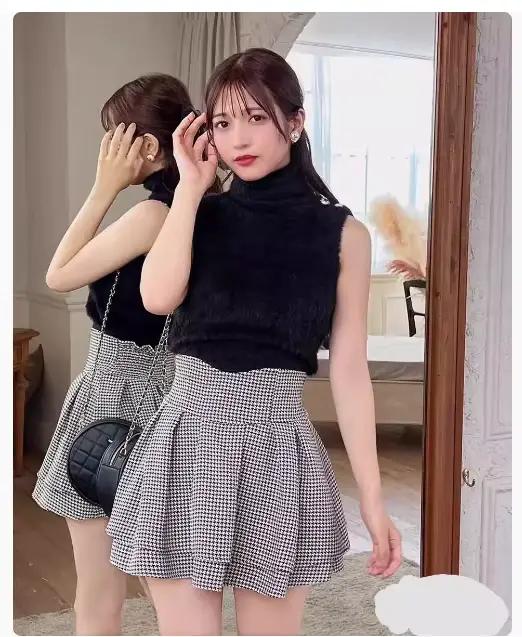 Mini-jupes de style japonais pour femmes