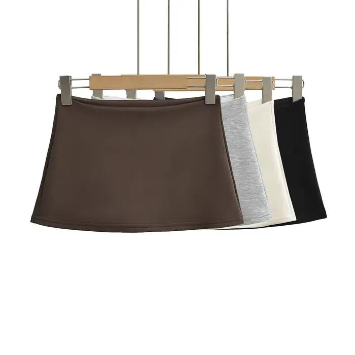 Mini jupes noires pour femmes