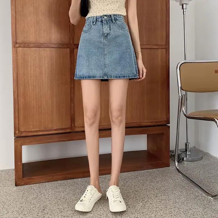 Soldes d'été : Jupe en jean classique fine pour femme