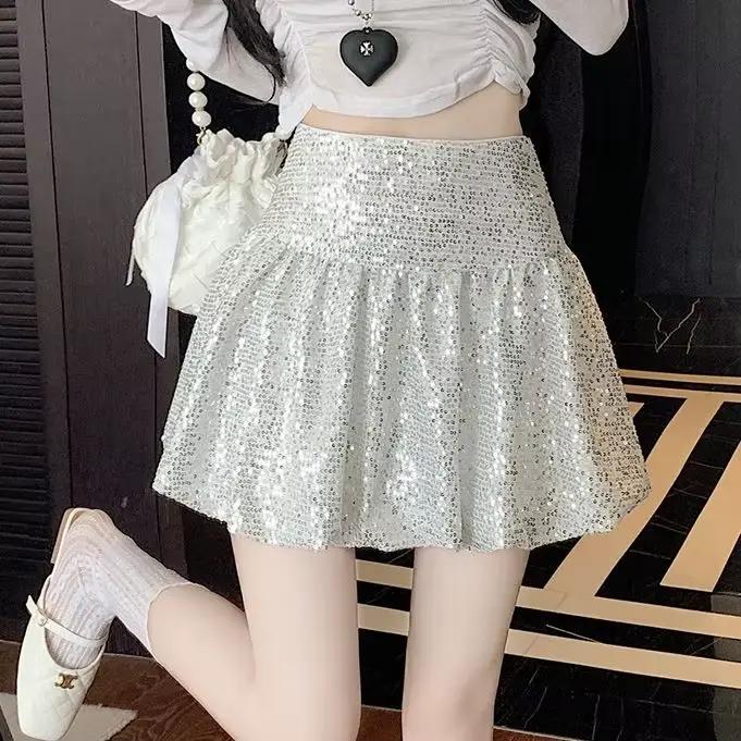 Jupe courte bouffante à sequins taille haute