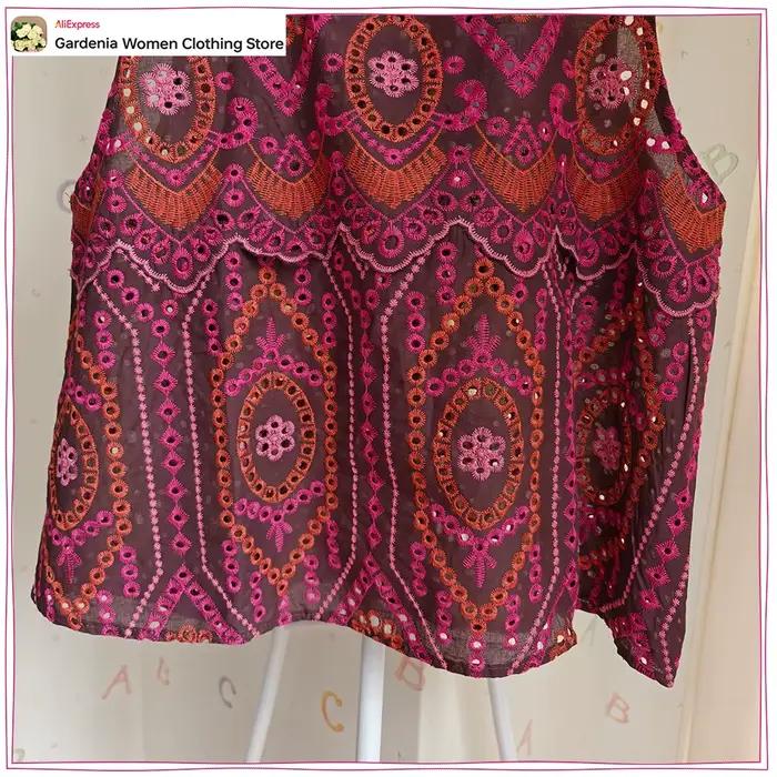 Ensembles élégants pour femmes : haut brodé à col rond sans manches et jupe midi évasée assortie