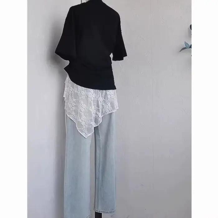 Jupe courte à lacets en dentelle française