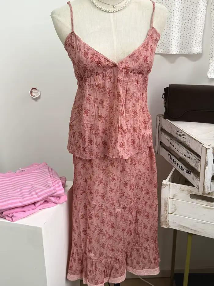 Jupe trapèze taille haute à motif floral rouge pour femme