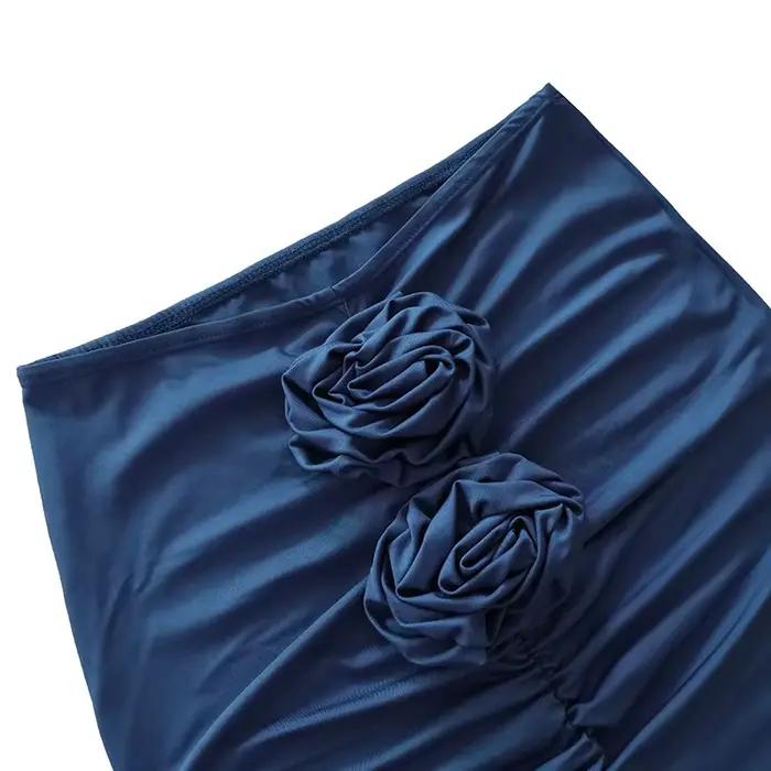 Jupe d'été de luxe en viande drapée, couleur unie, coupe cintrée, fente florale tridimensionnelle