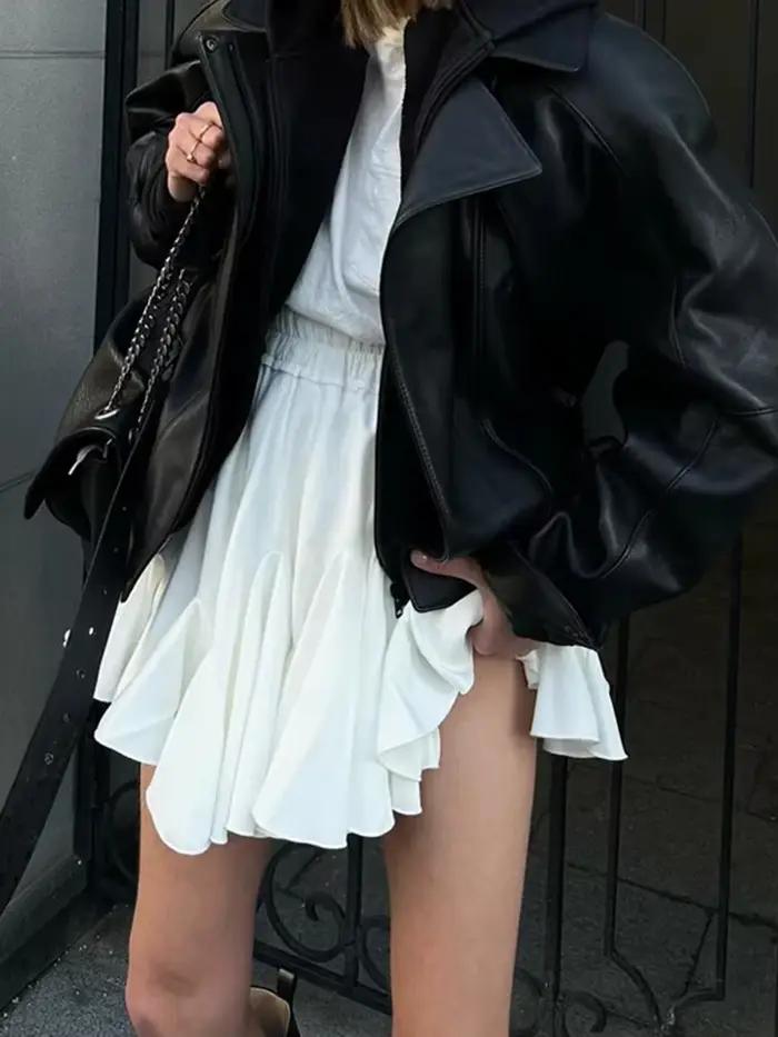 Mini jupe d'été blanche pour femmes