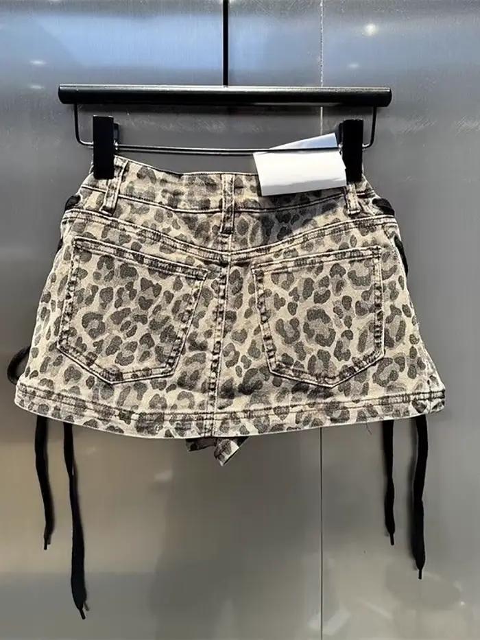 Jupe-short en jean imprimé léopard pour femme, style vintage, mini-jupe moulante à lacets, Y2K, décontractée pour l'été, avec short intégré