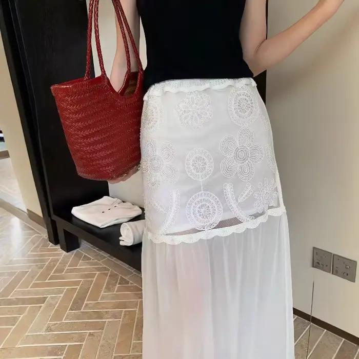 Jupe longue en maille et dentelle pour femme