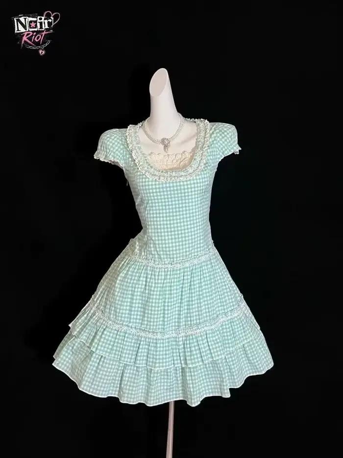 Robe vintage japonaise à carreaux pour femme, manches courtes bouffantes, bordure en dentelle, taille froncée, ourlet à volants, mini-robe décontractée chic