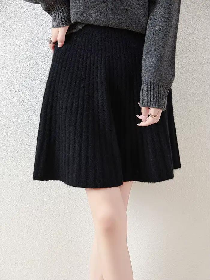 Jupe courte ondulée pour femmes
