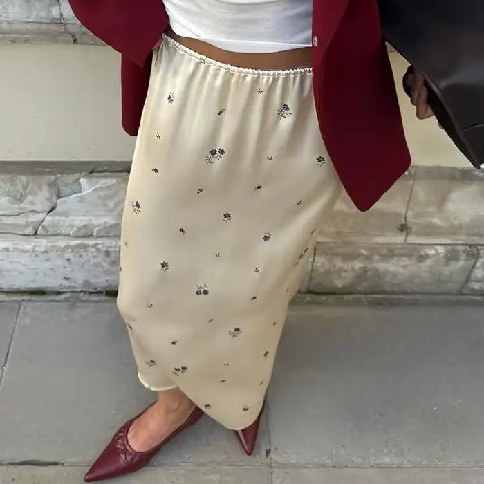 Jupe en satin pour femme
