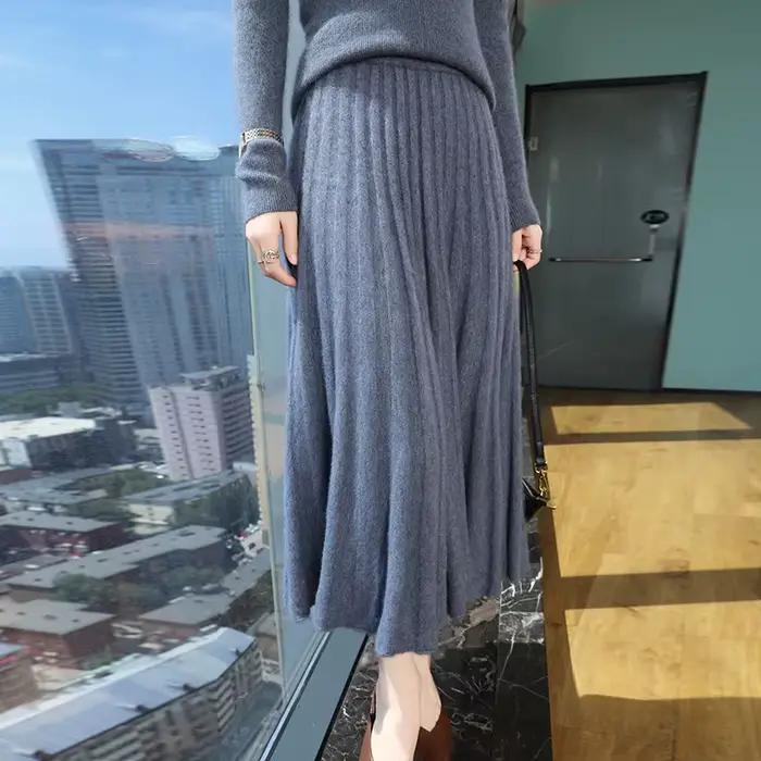 Jupe plissée taille longue en cachemire de vison pour femme