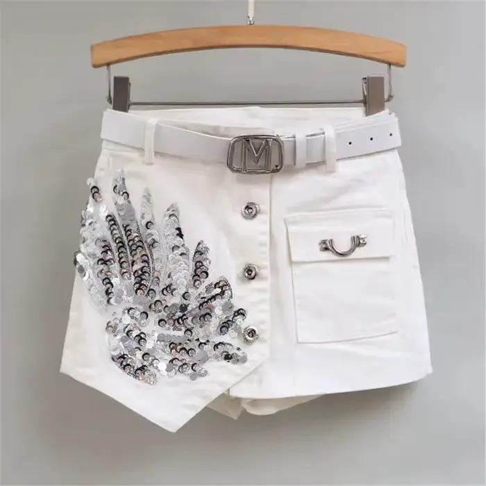 Jupe Courte en Jean à Paillettes Tendance Femme Printemps/Été 2026 Nouvelle Collection Coréenne Taille Haute Slim Irrégulière Sexy Hot Pants Blanc Noir Décontractée