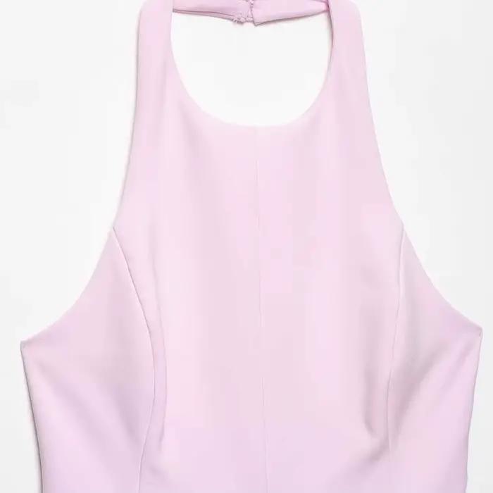 Mini-jupe rose élégante pour femme