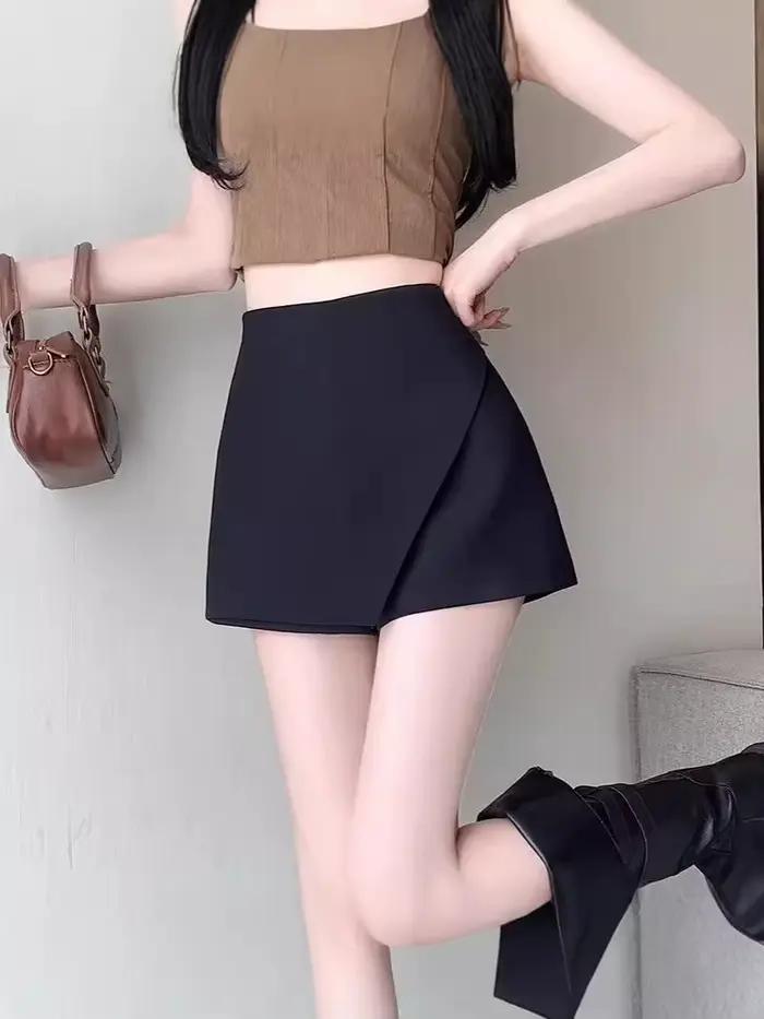Jupe courte asymétrique taille haute coupe trapèze pour femme