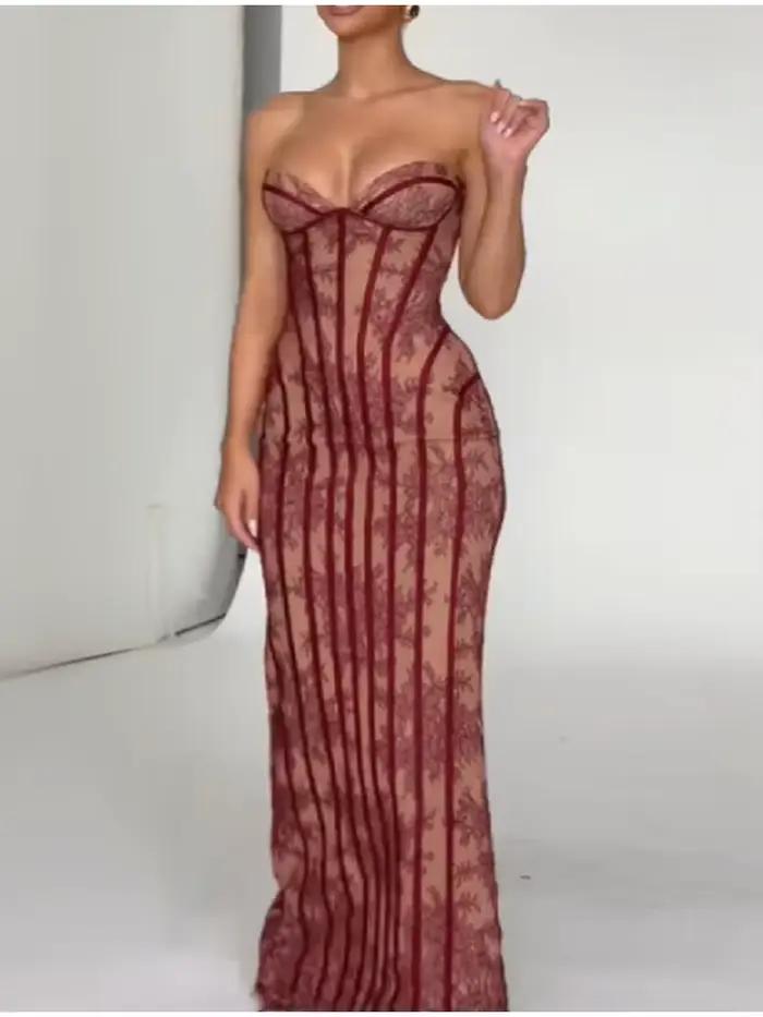 Robe bustier chic et audacieuse