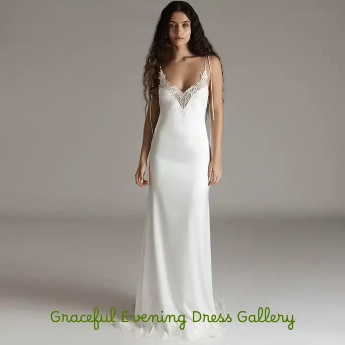 Robe de soirée classique en satin blanc