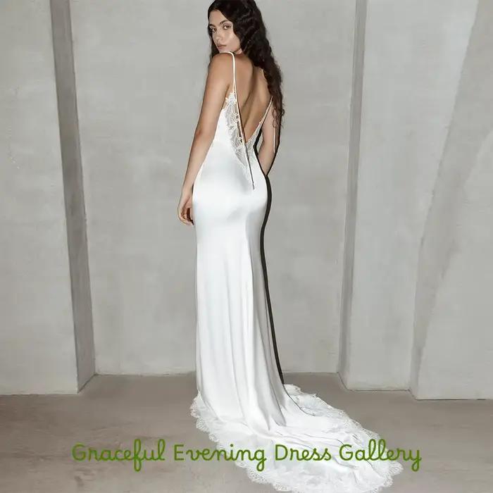 Robe de soirée classique en satin blanc