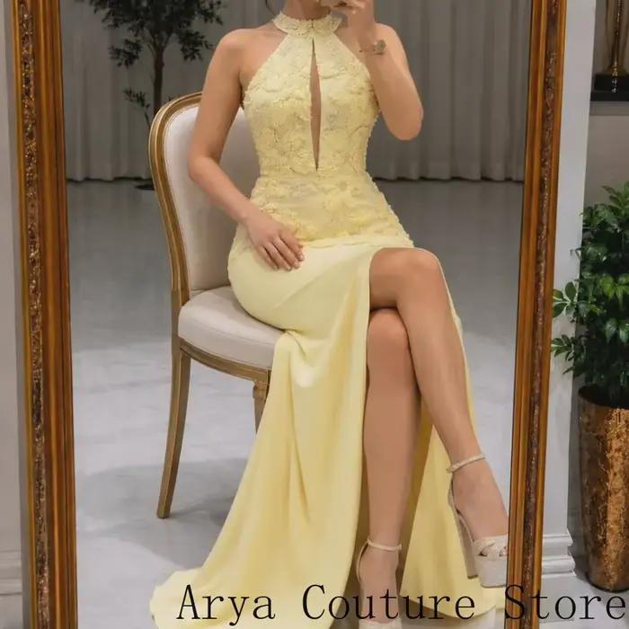 Robe de soirée jaune personnalisée pour invitées de mariage, col halter, découpe frontale en forme de clé, faite main, avec appliques florales 3D en dentelle et perles