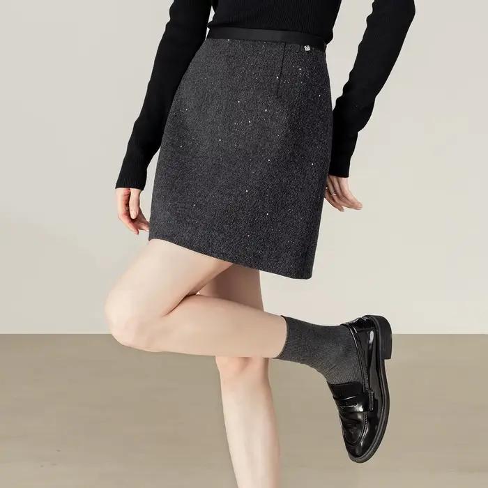 Jupe Courte Femme SENTUBILA en Mélange de Laine Hiver 2026 Nouvelle Collection Coupe Évasée Ample Douce Épaisse Chaude