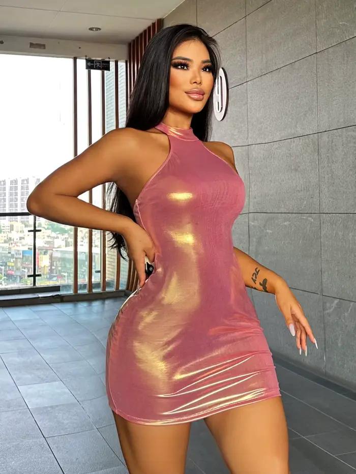 Jupe moulante et sexy pour club de nuit