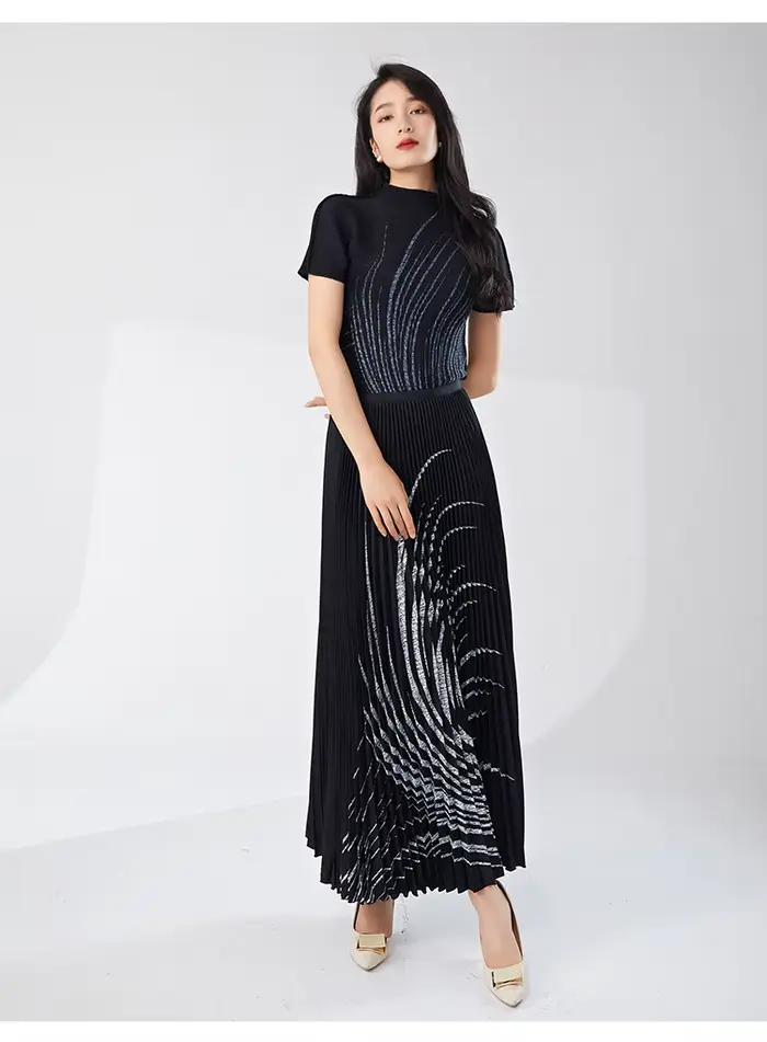 Ensemble haut et jupe plissés pour femme