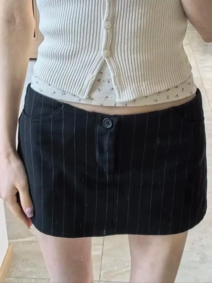 Mini-jupes rayées taille basse pour femme