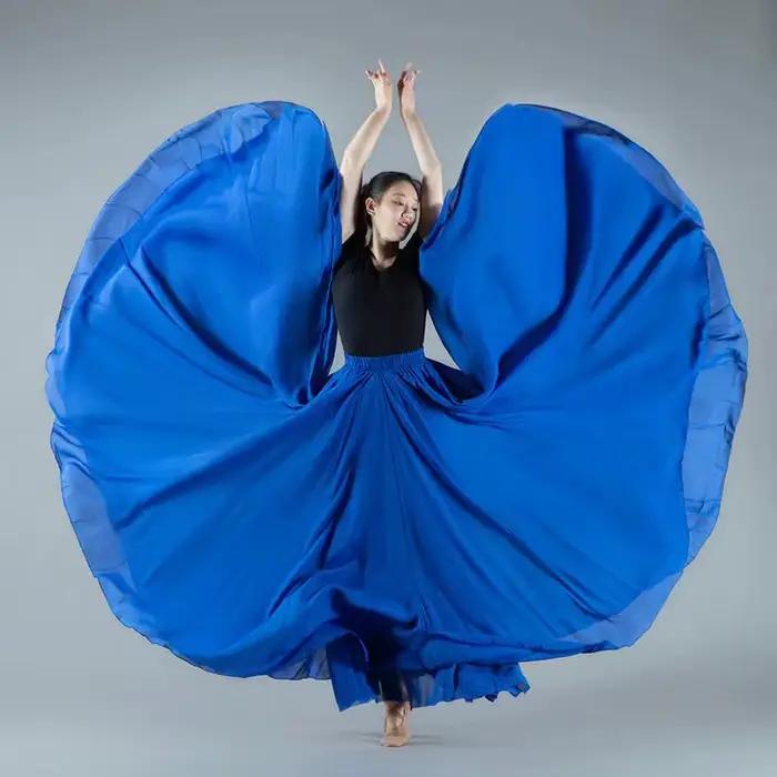 Jupe de danse plissée à 720 degrés pour femmes, couleur unie, taille haute, en mousseline de soie, grande balançoire, longue jupe pour spectacle sur scène