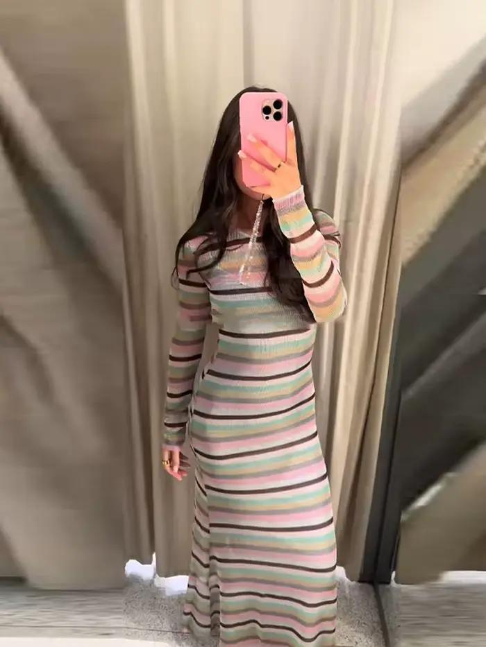 Robe longue rayée pour femmes