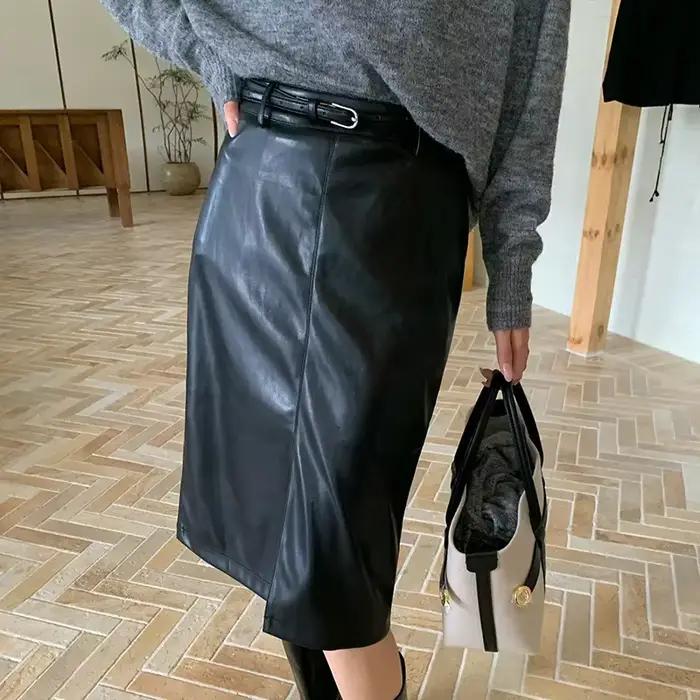 Jupe élégante en cuir taille haute