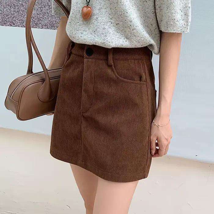 Jupe courte trapèze taille haute pour femme