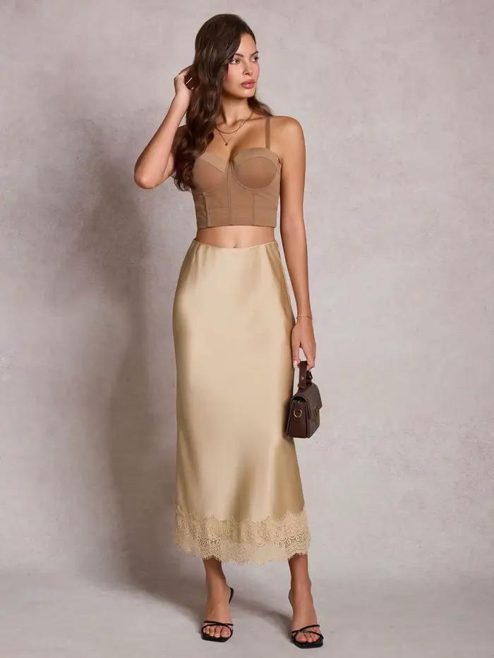 Jupe en satin et dentelle 2026