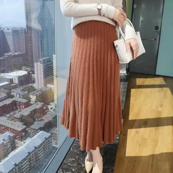 Jupe plissée taille longue en cachemire de vison pour femme