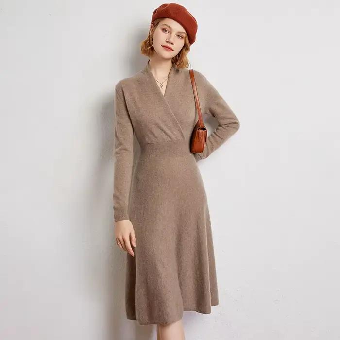 Jupe en cachemire pour femmes avec décolleté en V, longueur aux genoux, matière douce et élastique, style bureau dame, adapté aux saisons d'automne et d'hiver