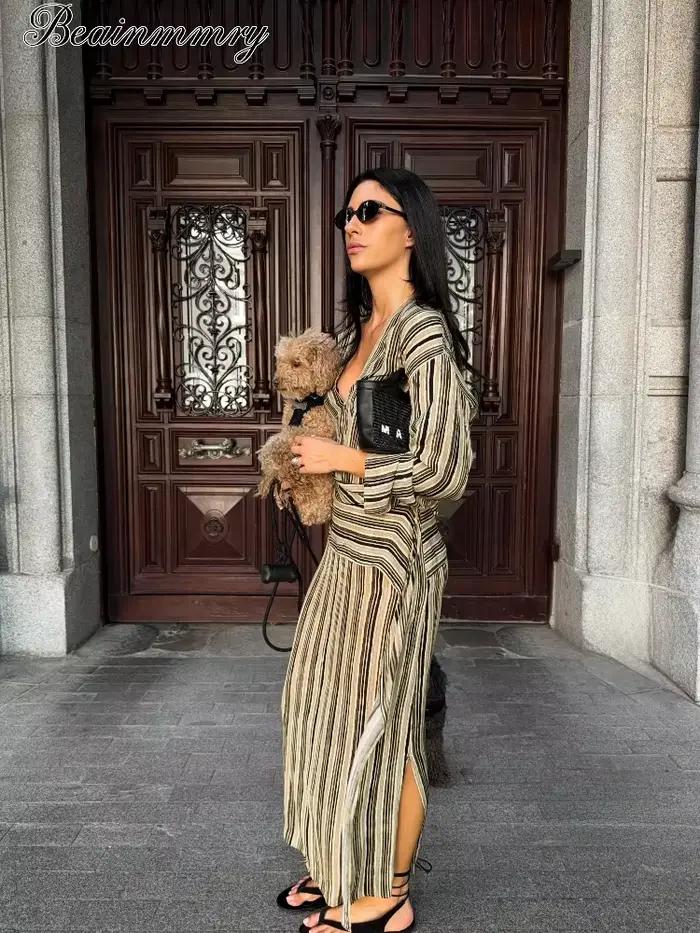 Robe longue plissée asymétrique à rayures pour femme, col en V, manches longues, coupe ample, tenue décontractée chic pour l'été 2026