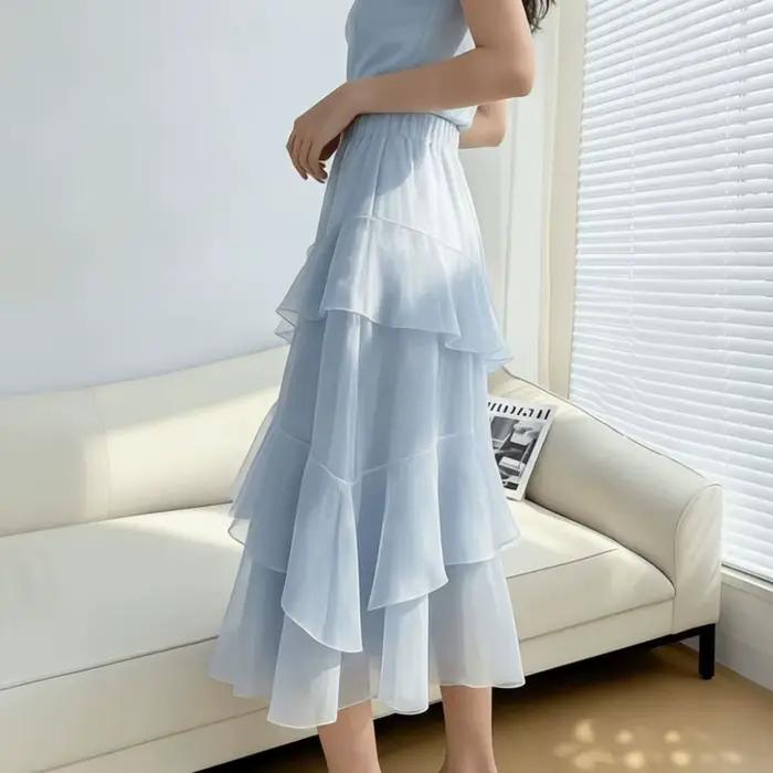 Jupe longue bleue tendance à volants