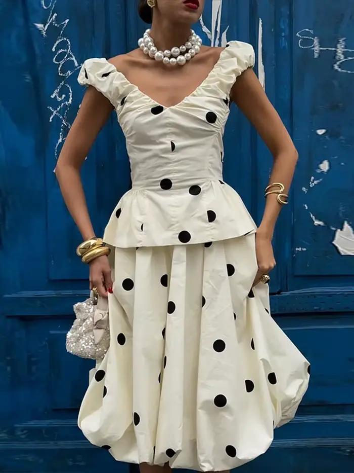 Robe Courte Femme Chic en Dentelle Patchwork avec Col Incliné et Taille Plissée, Collection Printemps-Été 2026
