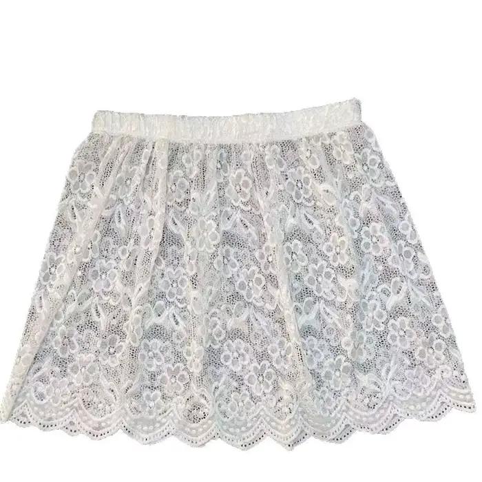Jupe superposée en dentelle florale exquise