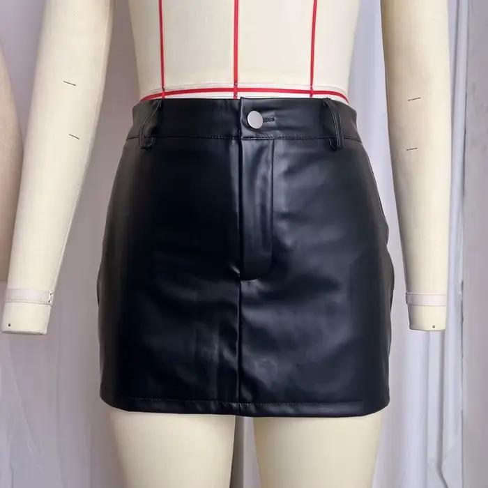Jupe courte en cuir PU noir pour femme