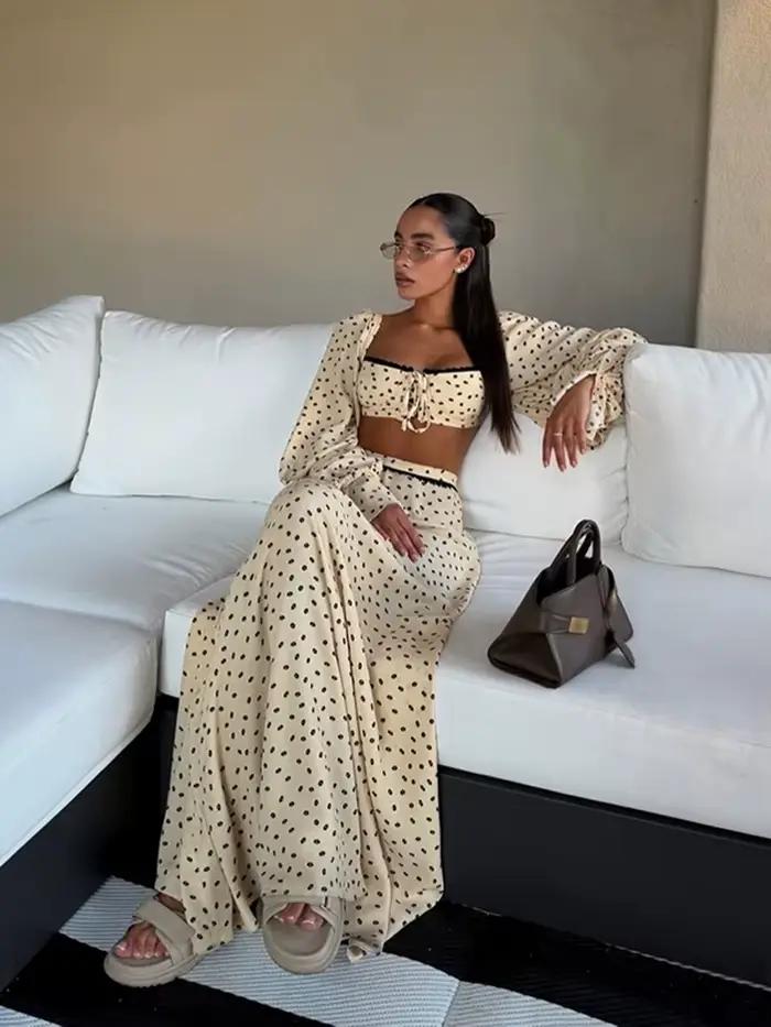 Ensemble Femme Nouveauté : Haut Court à Pois et Jupe Longue